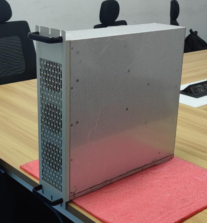 ultime notizie sull'azienda ANE ha ancora una volta fatto un'innovazione, rilasciando il modulo di alimentazione AC/DC bidirezionale da 130kW più piccolo al mondo. Le sue dimensioni sono di soli 129*443*500mm. 0